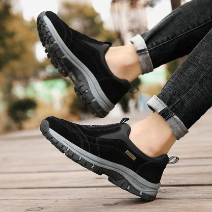 Voděodolné a pohodlné ortopedické boty pro muže vhodné na chůzi a turistiku